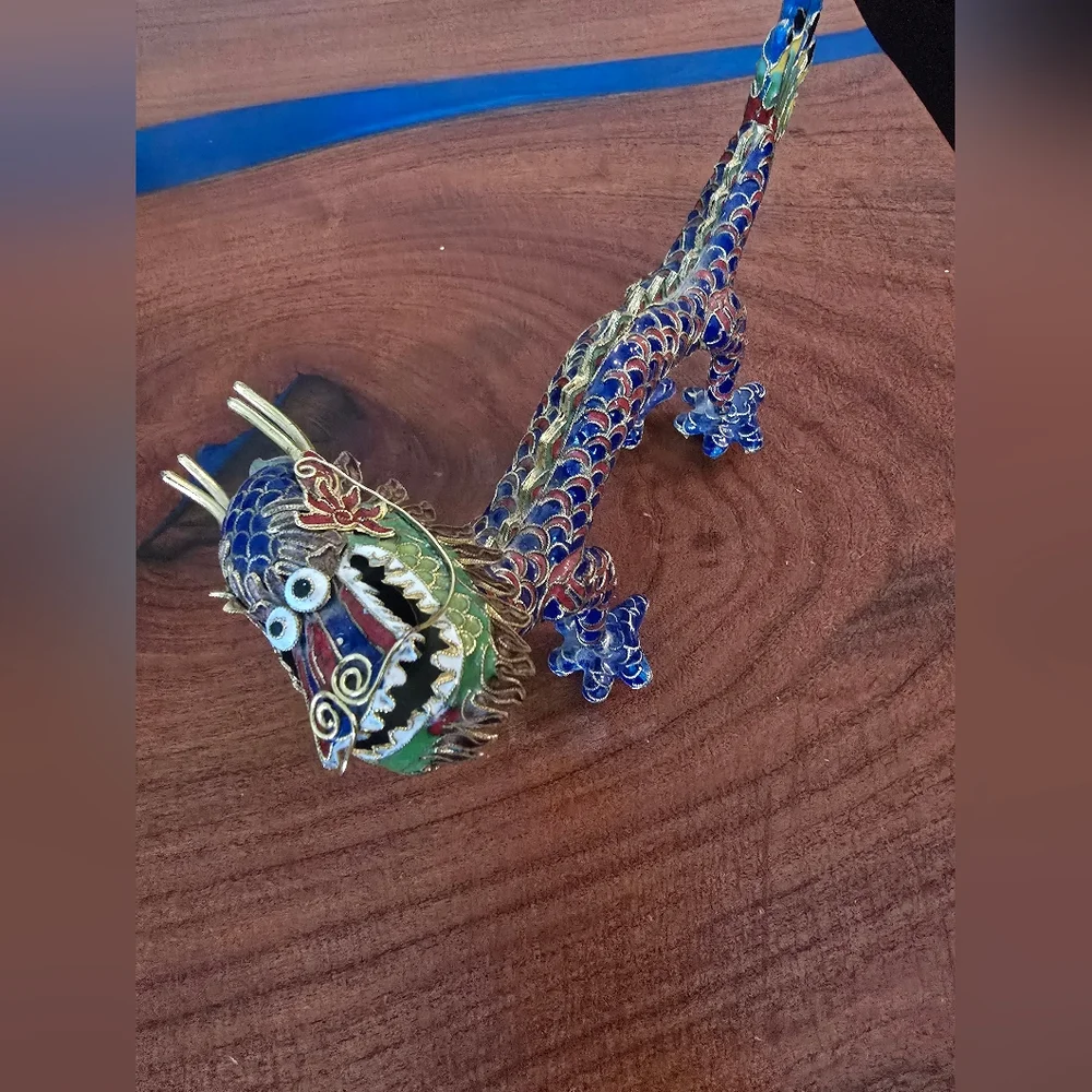 Decorative Blue and Red Cloisonné Dragon Figurine for Reptile Display